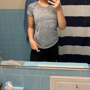 Lululemon swiftly tech short sleeve